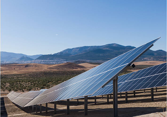 Foto Aquila Clean Energy conecta una nueva planta solar de 50 MW en Jaén.